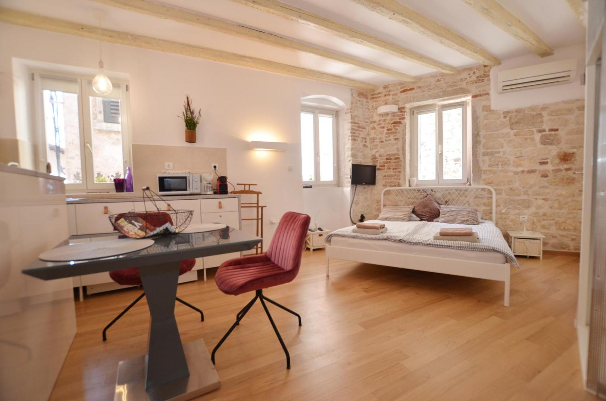 Apartments Lavanda And Oliva Rovinj Exterior photo